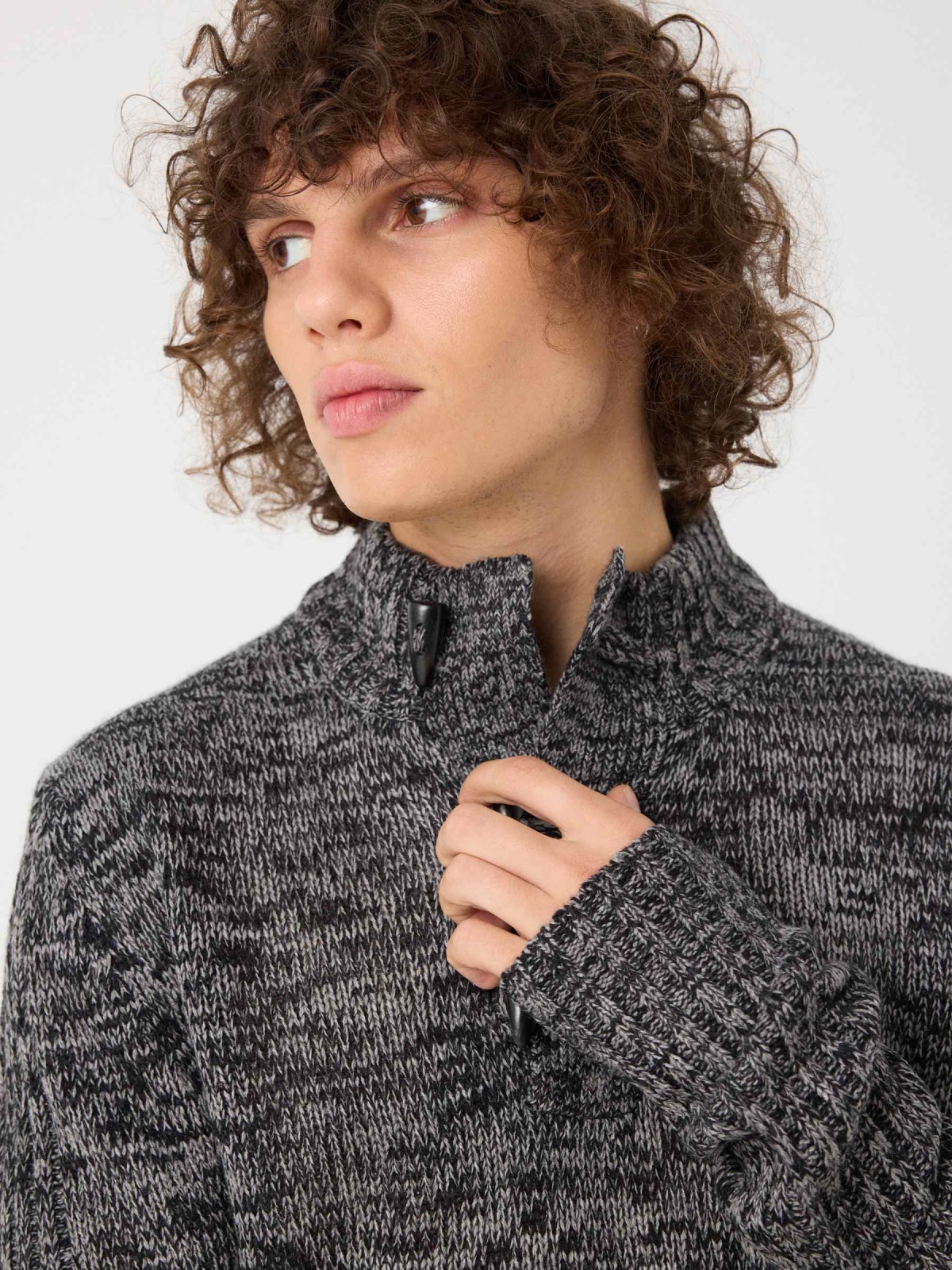 Fleece turtleneck sweater dark grey detail view