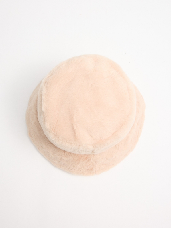 Gorro bucket de pelo beige vista frontal