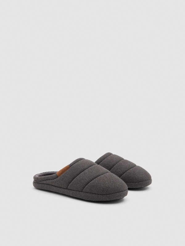 Padded house slippers grey middle front view