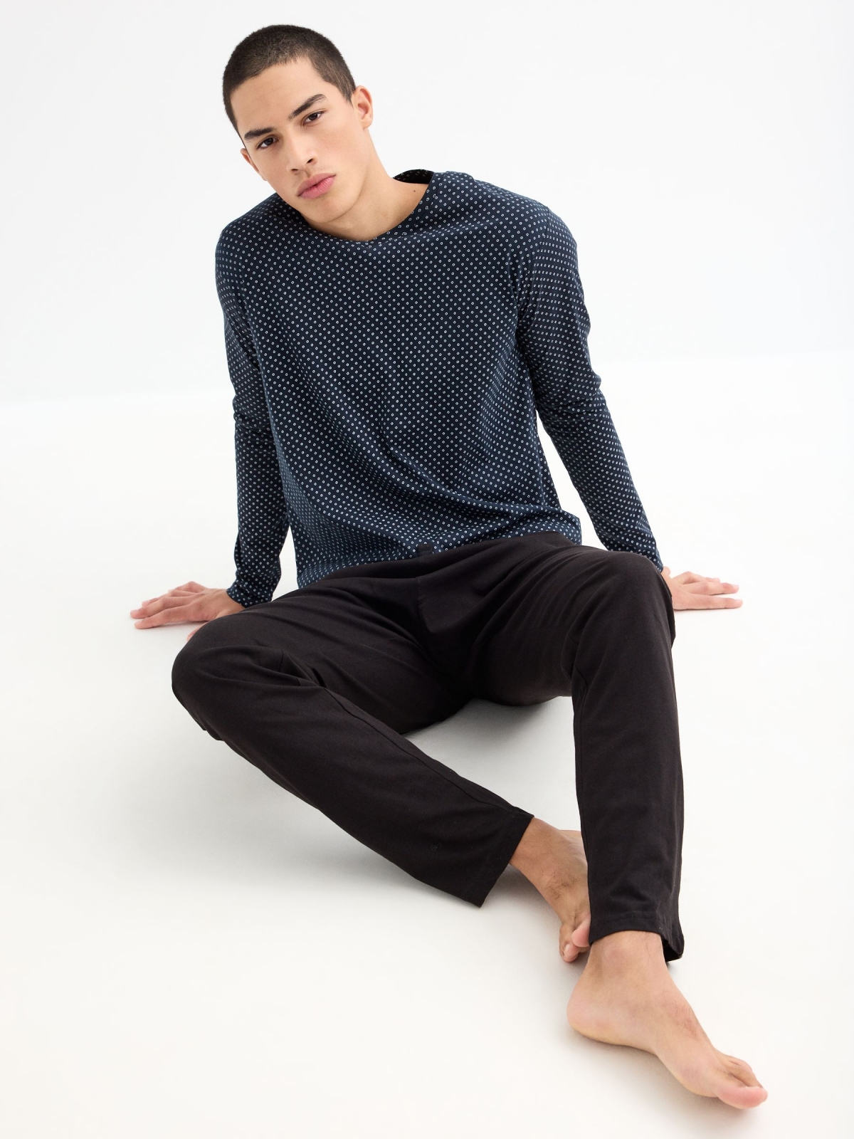 %New% Long sleeve polka dot pajamas blue