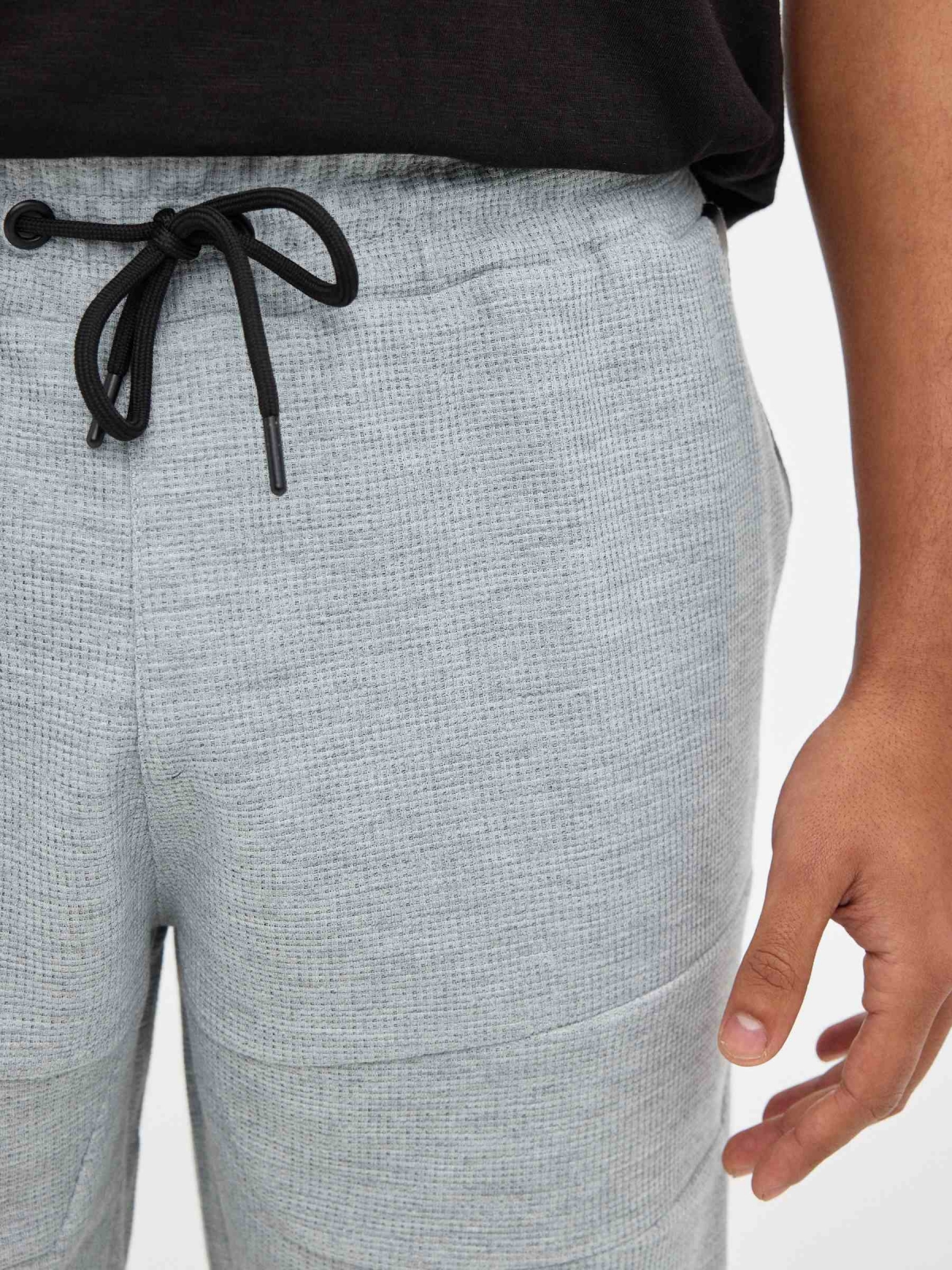 Gray jogger bermuda grey detail view