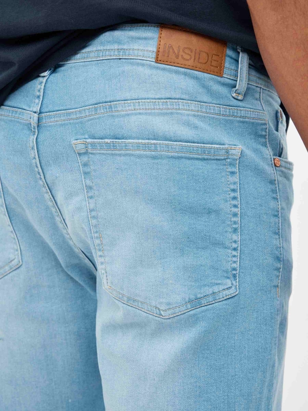 Bermudas Denim Slim azul vista detalle