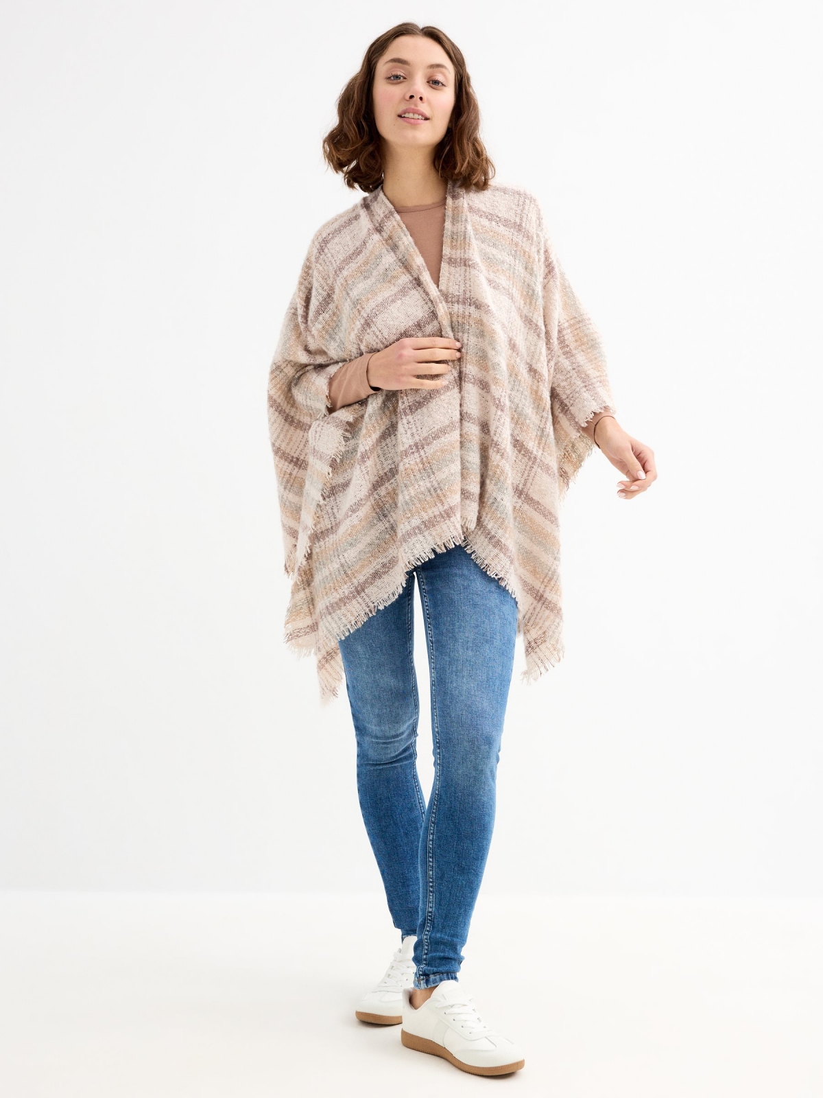 Bufanda poncho rayas beige beige vista detalle