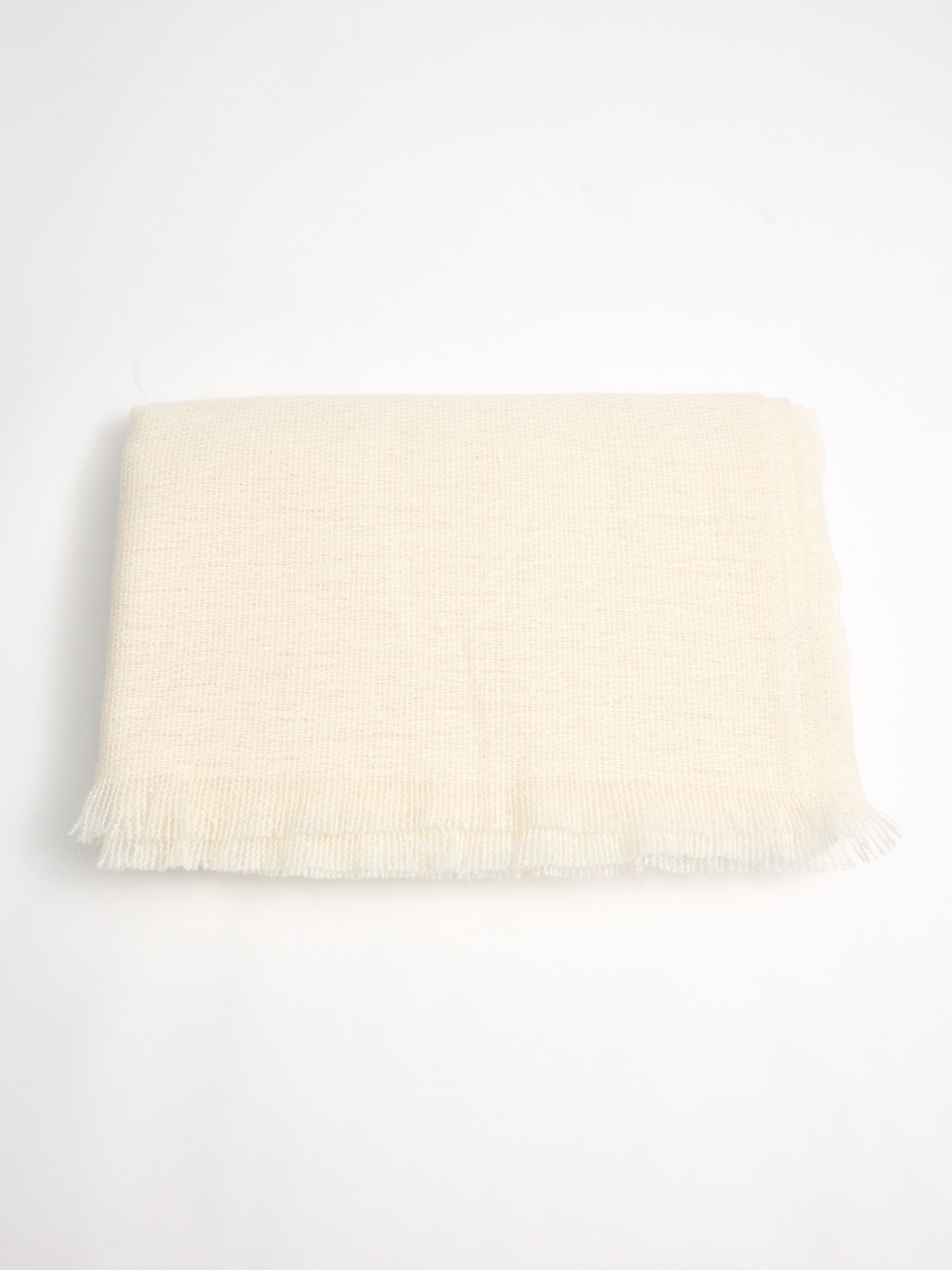 Cachecol básico preto off white vista superior