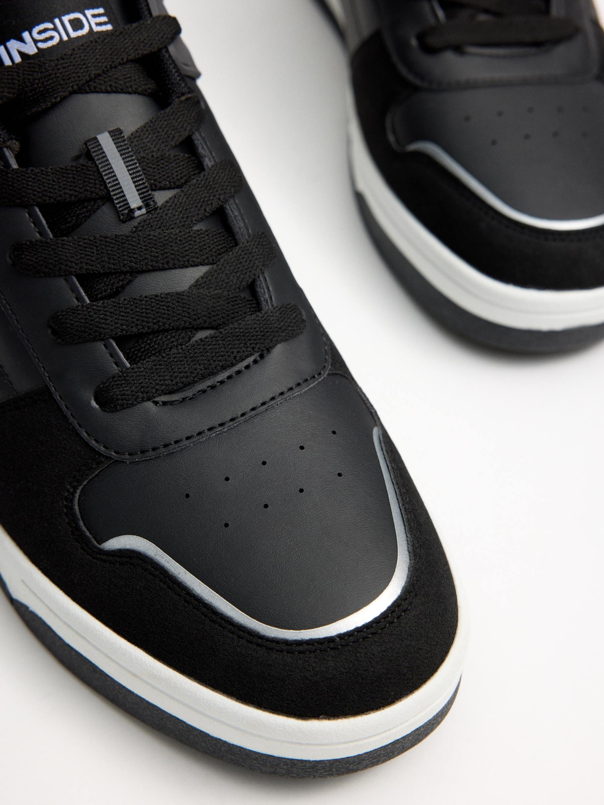 Multi-piece sneaker black black detail view