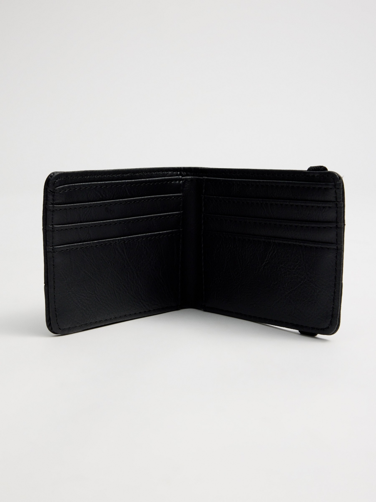 Black wallet with elastic black 45º side view