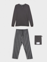 %Pto% Two-piece checkered pajamas grey shirt front view