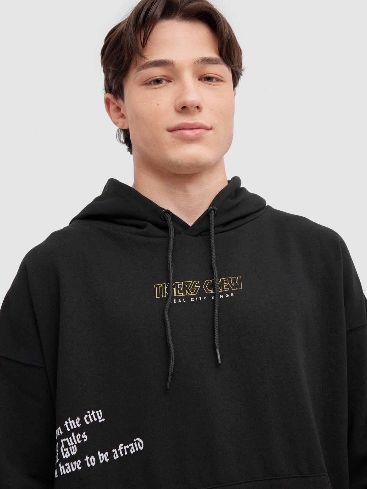 Sudadera Tigers Crew negro vista detalle