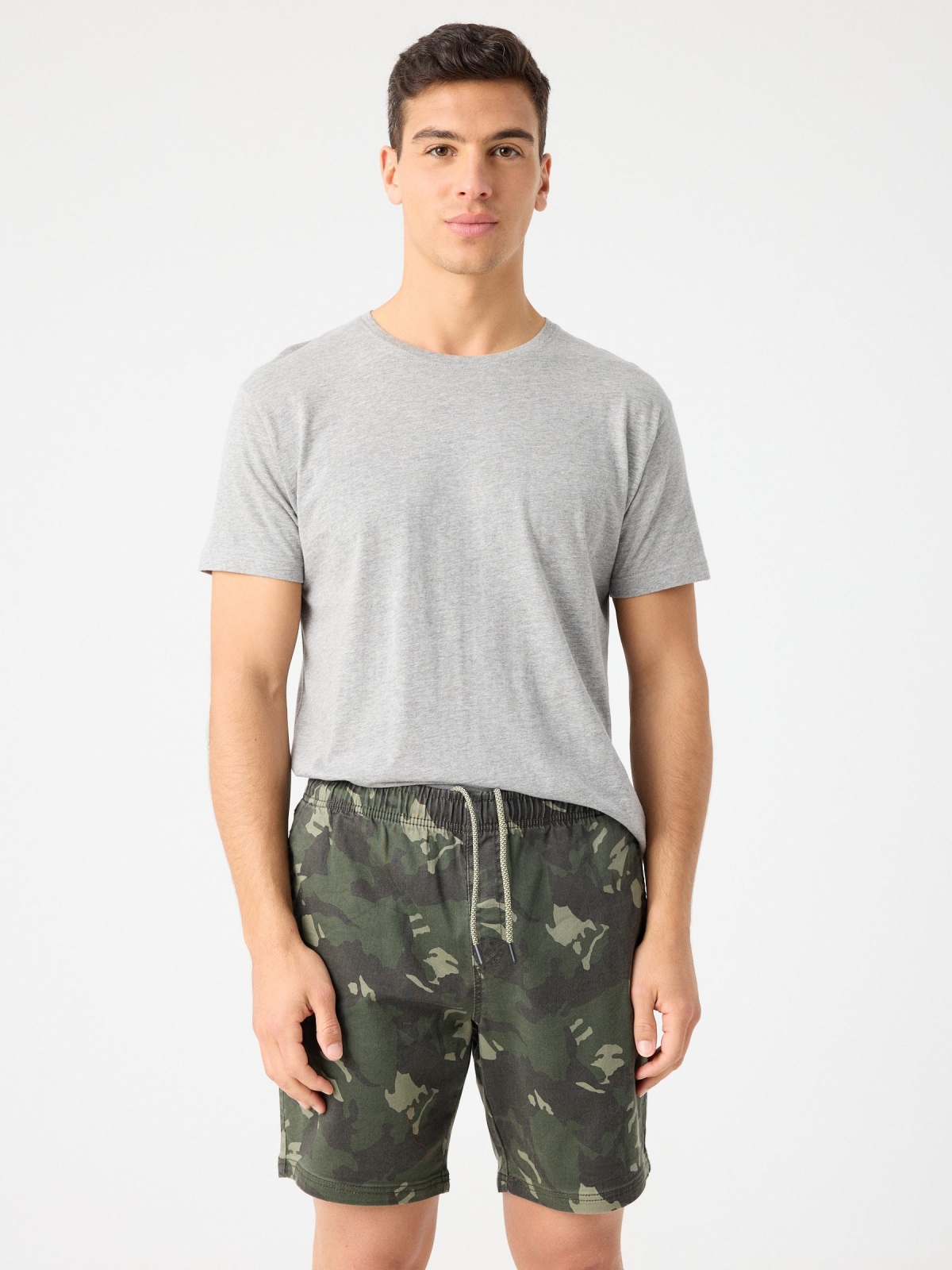 Elastic waist camouflage Bermuda short dark green middle front view