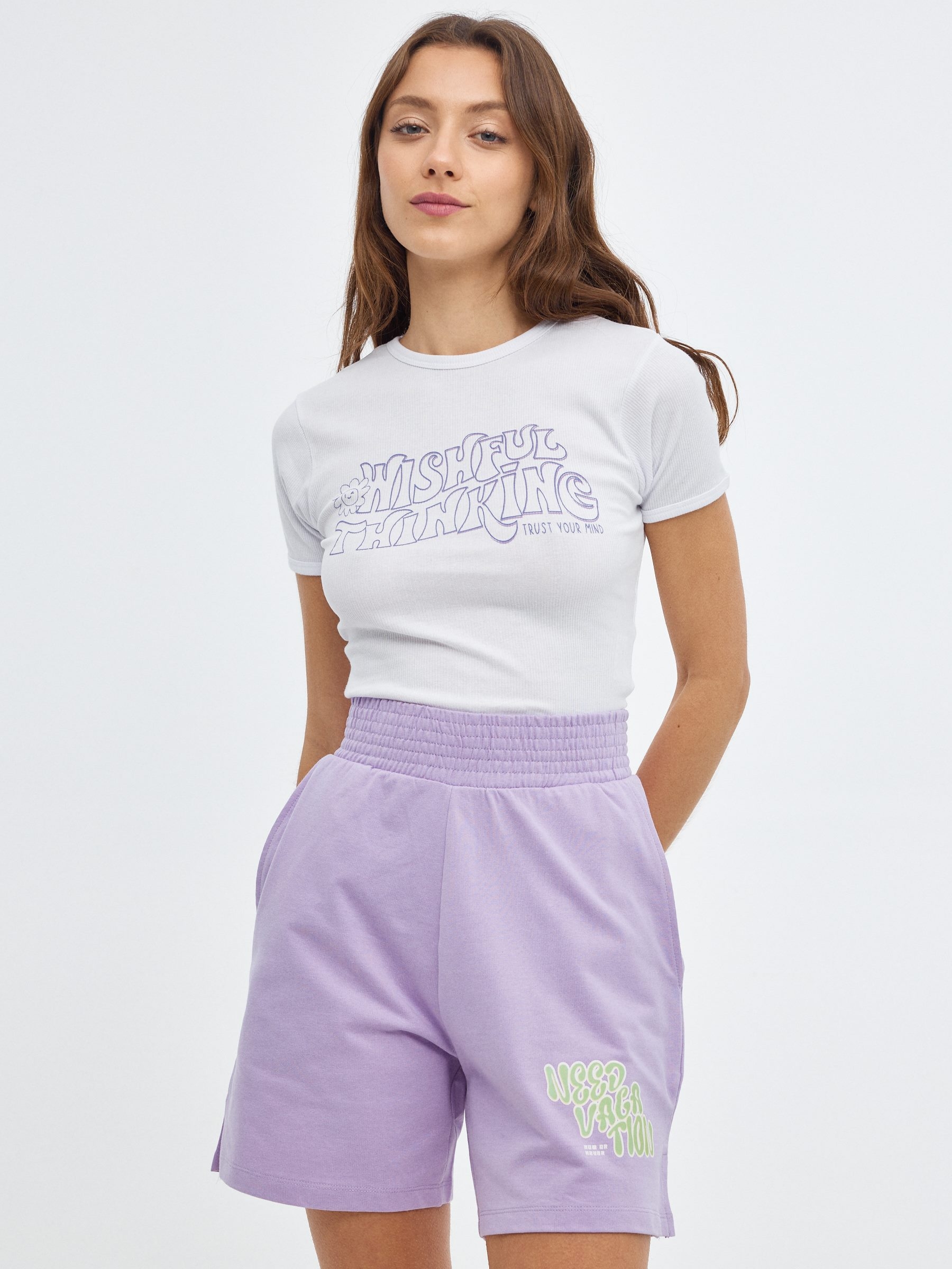 Bermuda with slits mauve middle front view