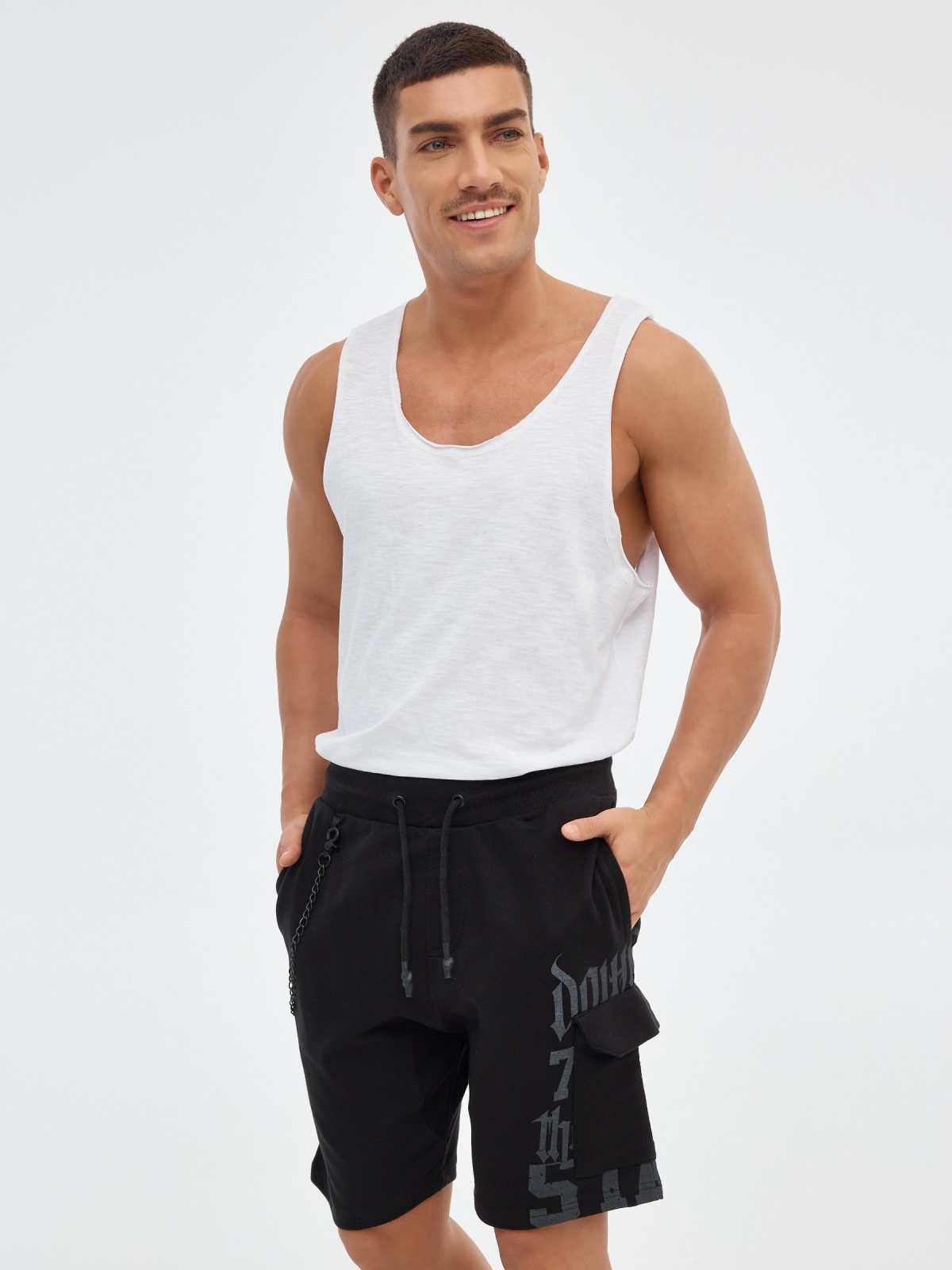 Bermuda jogger shorts with chain black middle front view