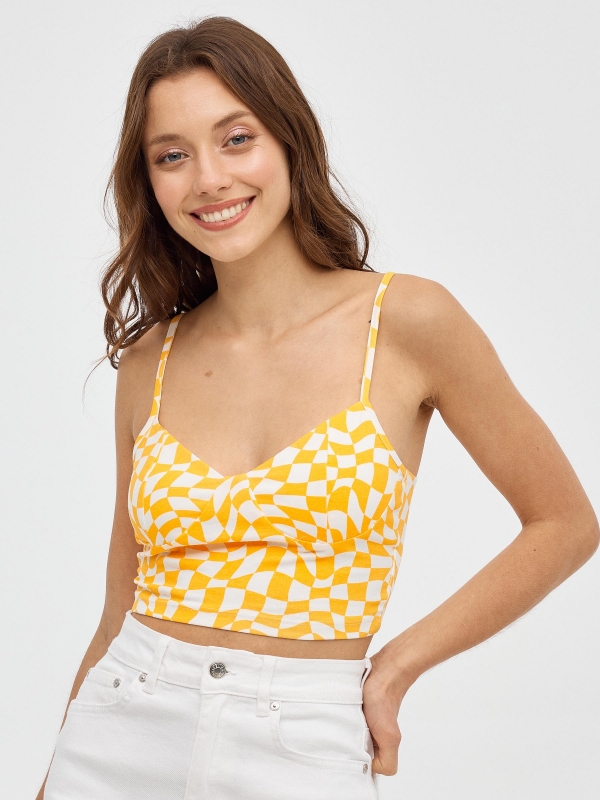 Crop top com estampado xadrez âmbar vista meia frontal