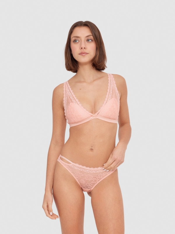 Bralette rosa de encaje rosa vista media frontal