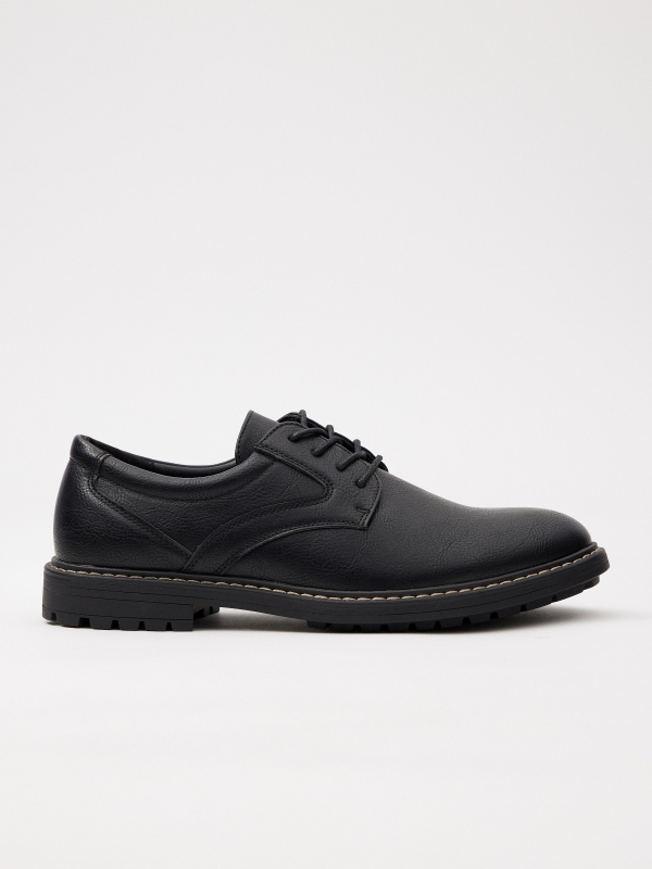 Classic basic leatherette shoe