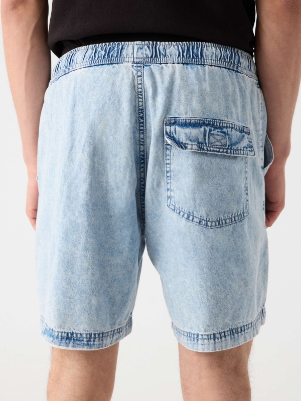 Elastic waist denim bermuda shorts light blue detail view