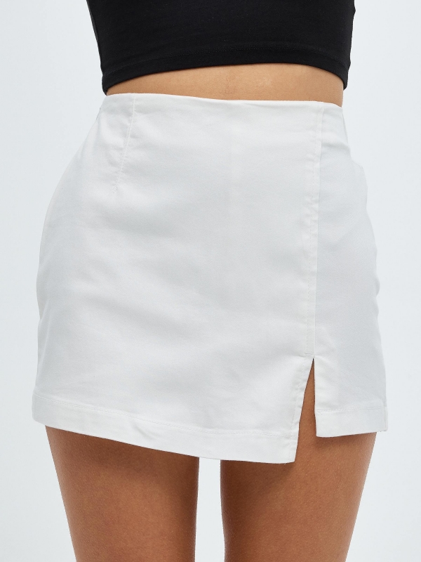 Skort colores blanco vista detalle