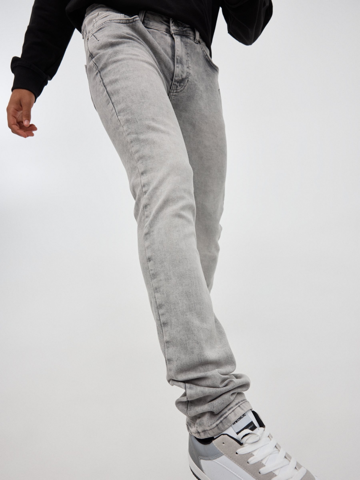 Light gray slim jeans grey detail view