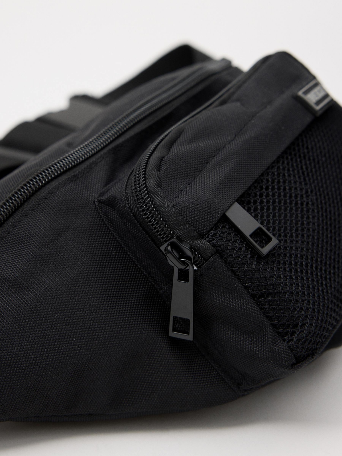 Nylon mesh fanny pack detail view