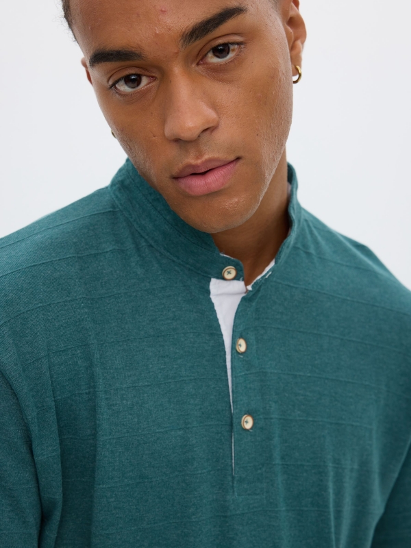 Mao collar textured polo shirt green detail view