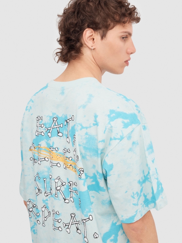 T-shirt Tie dye surf octopus verde vista detalhe