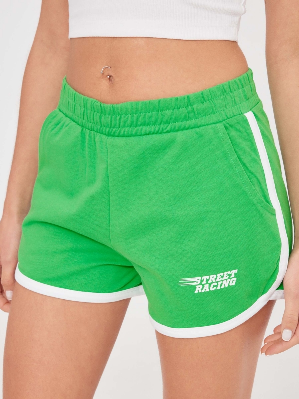 Short deportivos con bolsillos menta vista detalle