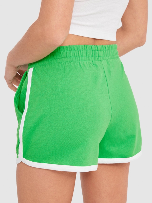 Short deportivos con bolsillos menta vista detalle