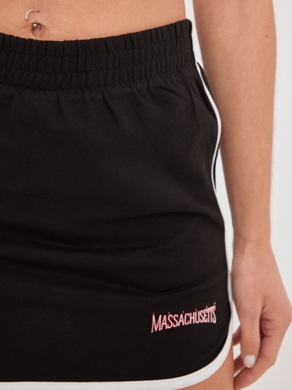 Falda pantalón mini deportiva negro vista detalle