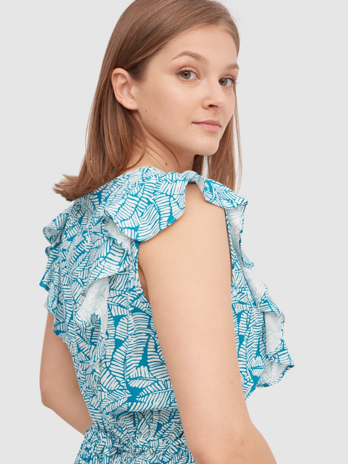 Short tropical jumpsuit with ruffles blue detail view