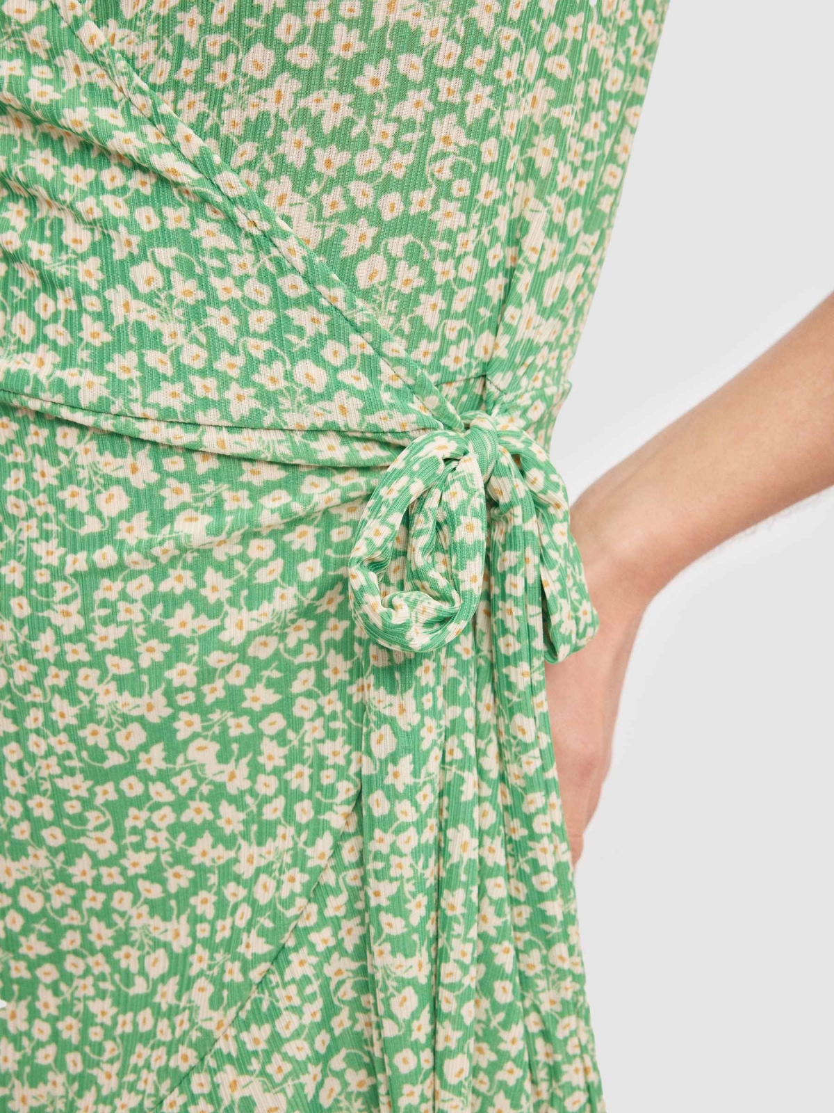 Vestido mini flores laço menta vista detalhe
