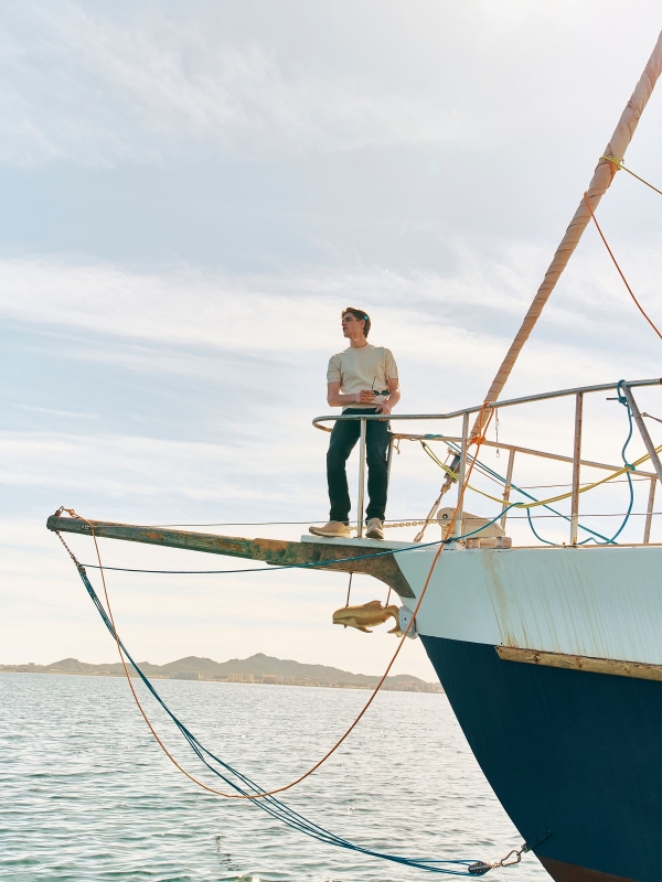  Jeans rasgadas normais preto