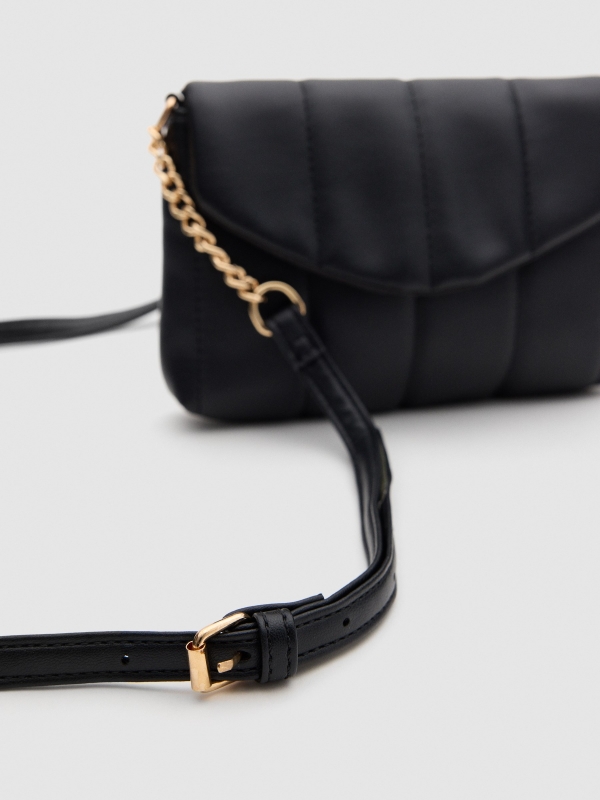 Padded shoulder bag black 45º side view