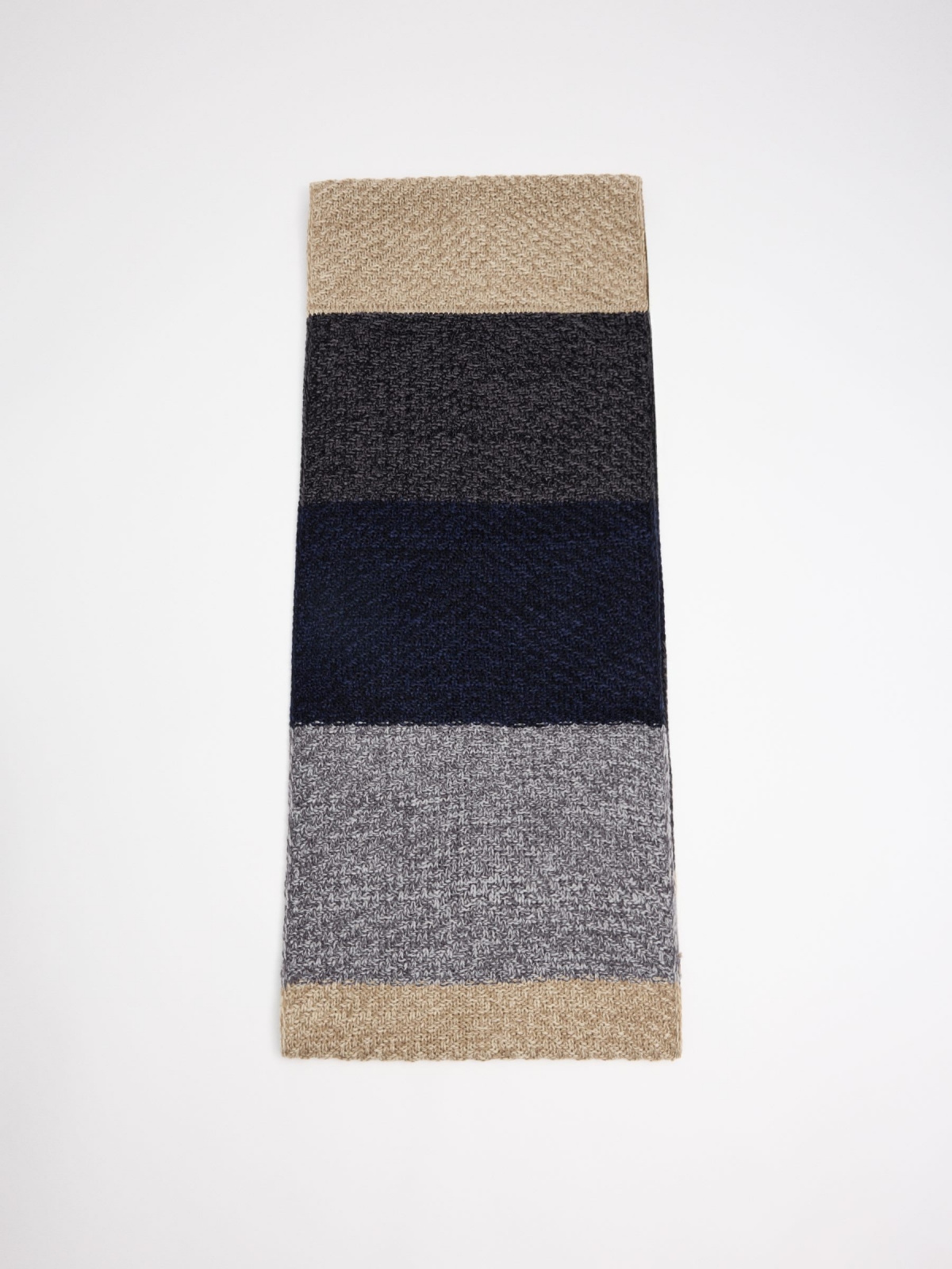 Tubular knitted scarf multicolor folded view