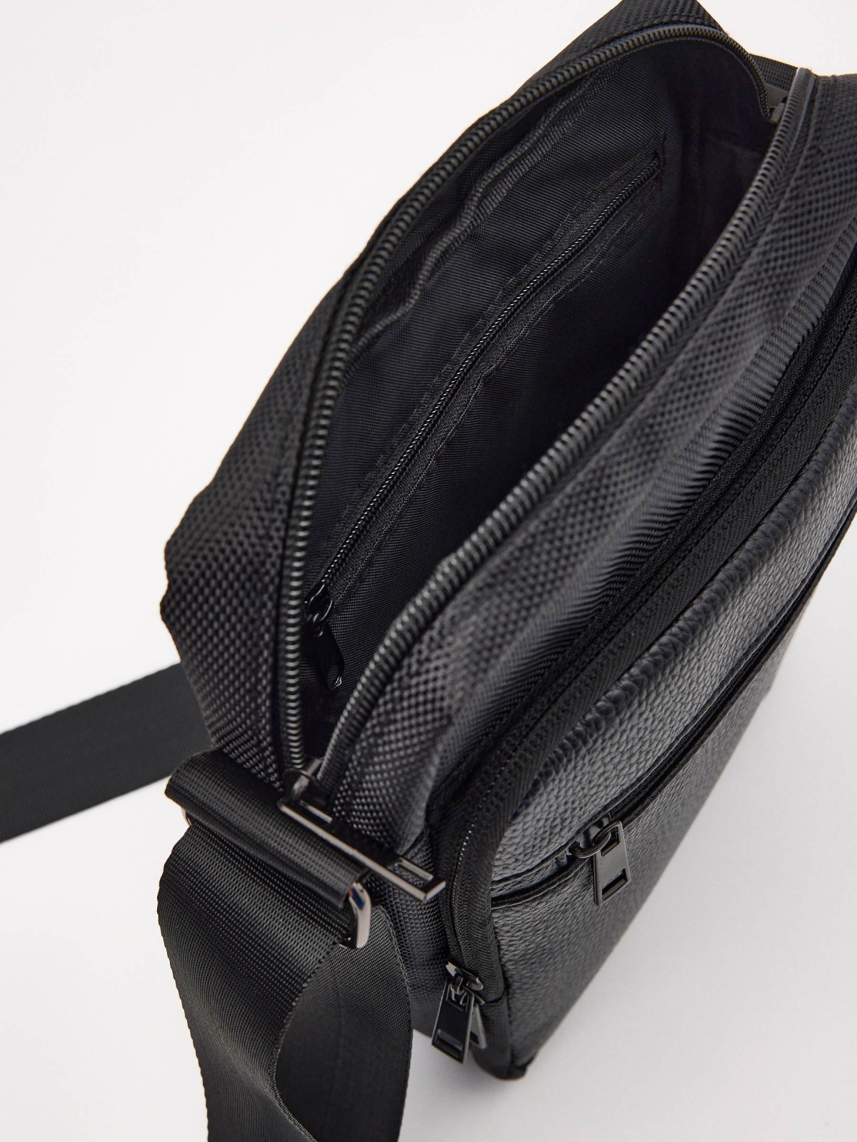 Black leatherette shoulder bag black detail view