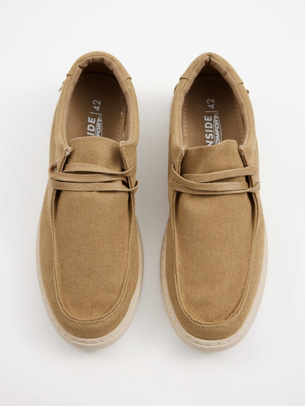 Zapato wallabee lona arena vista cenital