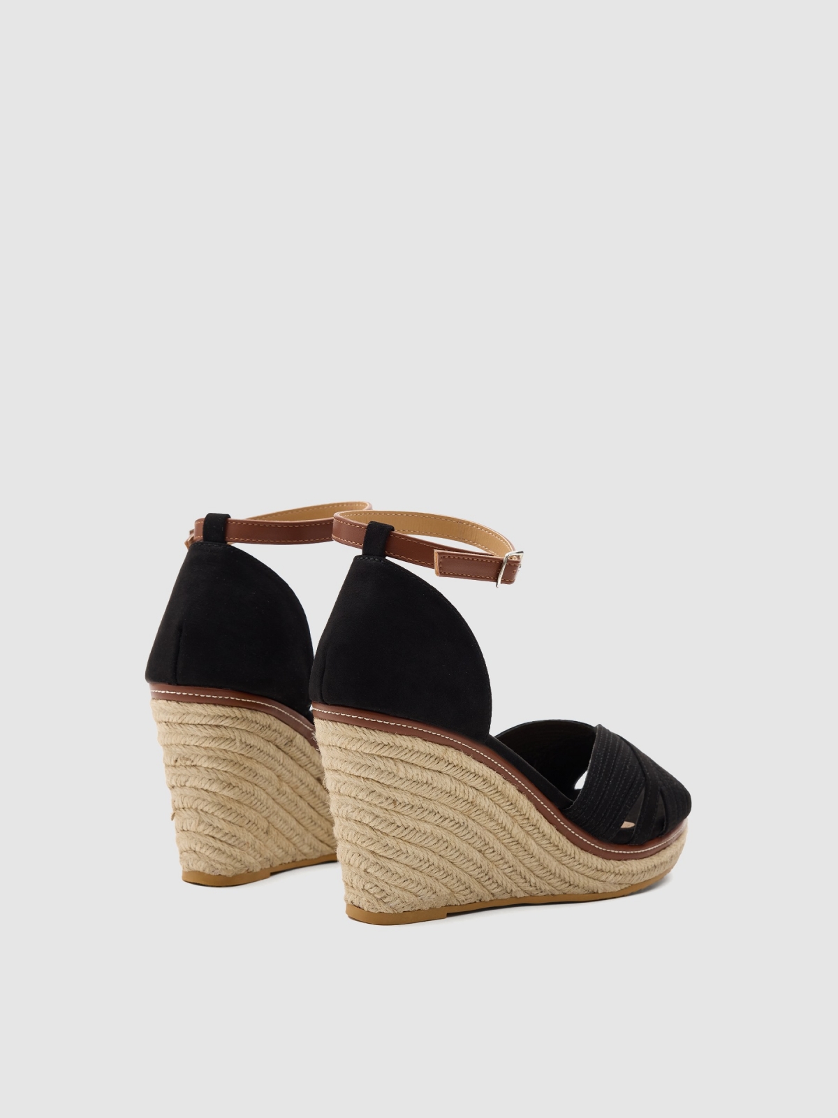 Wedge sandals black 45º back view