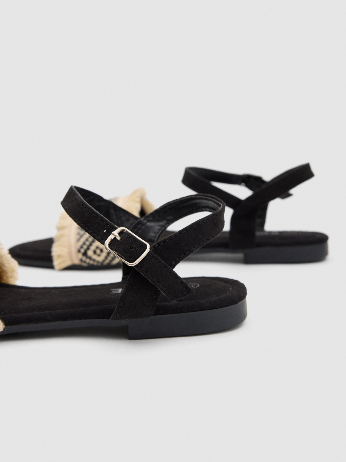 Valance sandal black/beige detail view