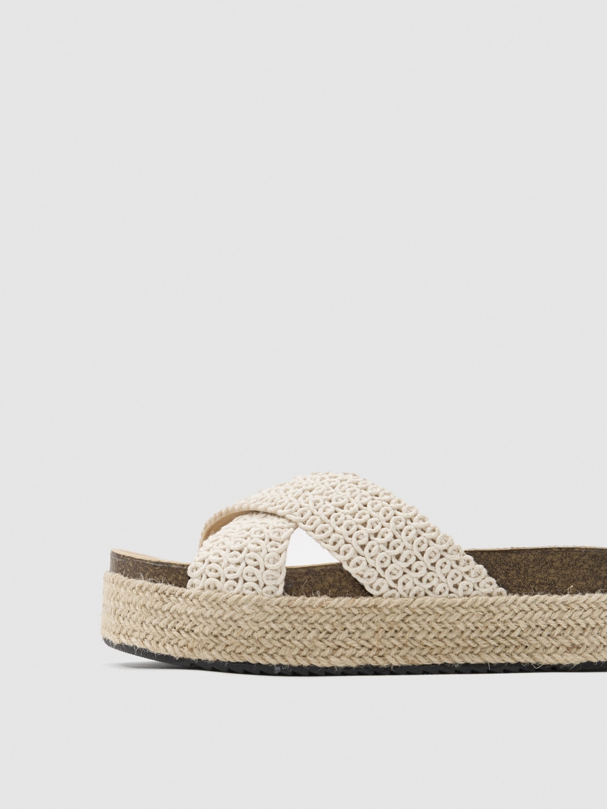 Crochet platform off white detail view