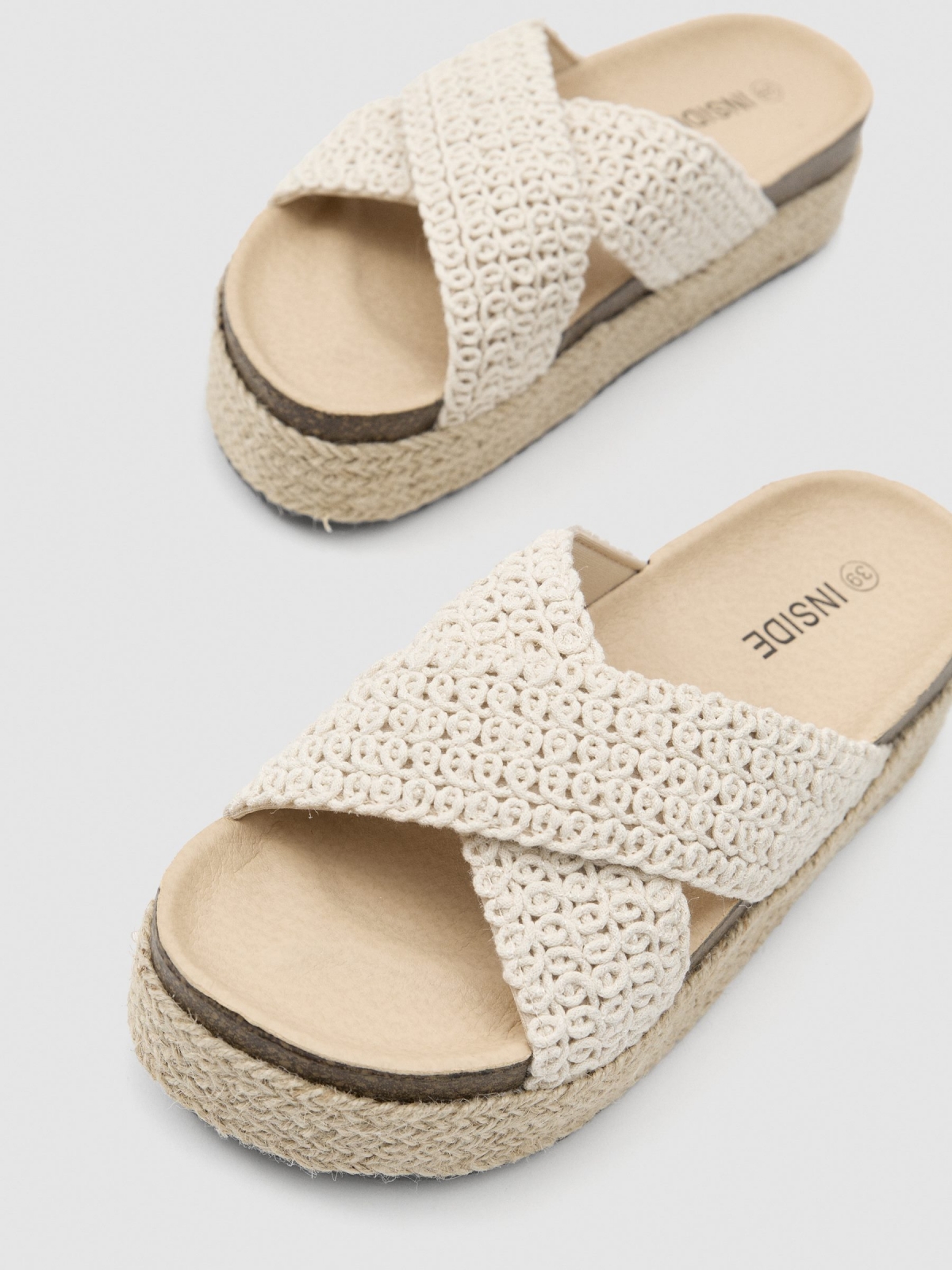 Crochet platform off white detail view