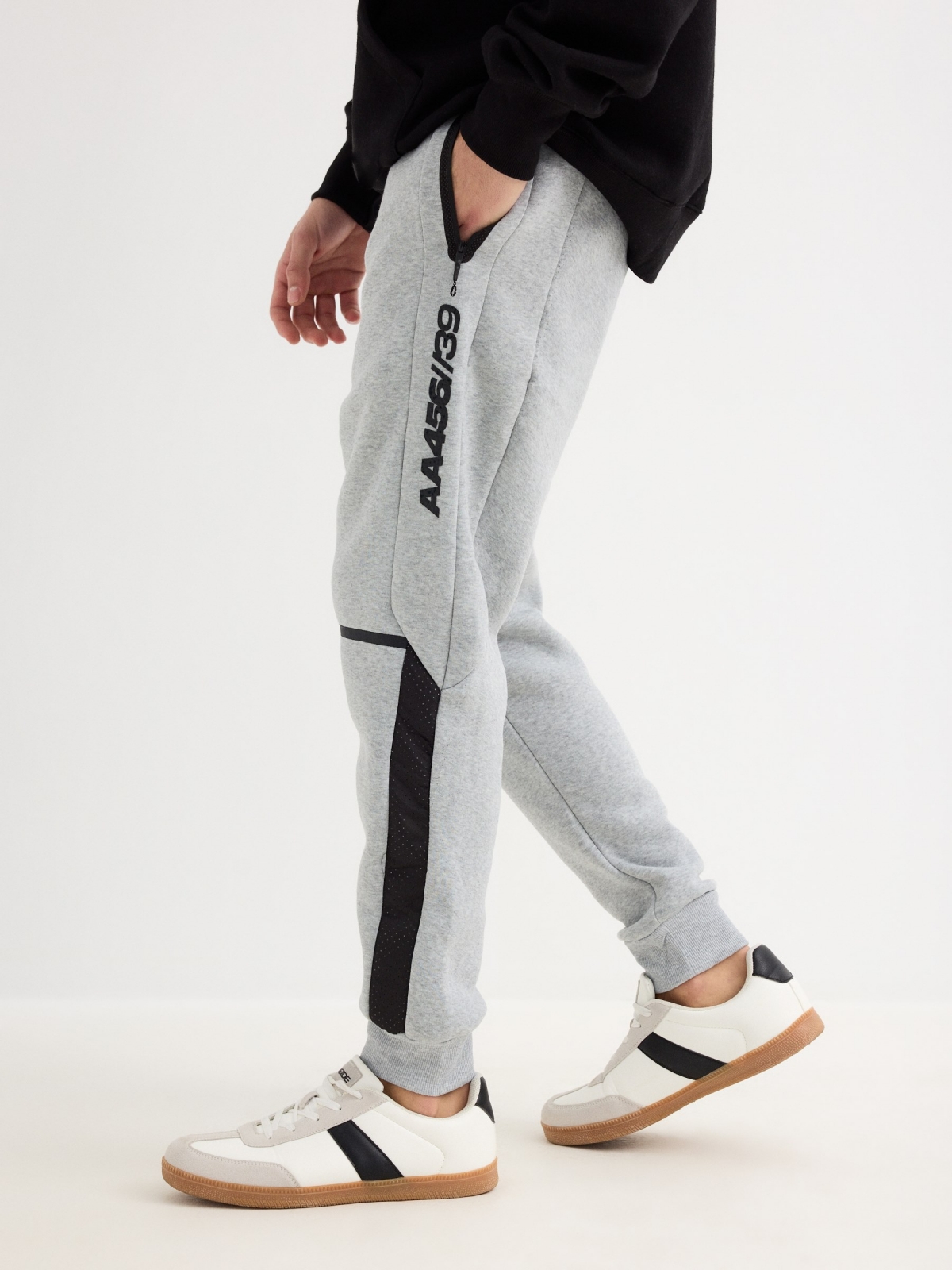 Graphic grey sport jogger trousers light grey detail view