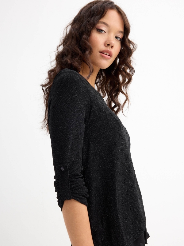 Blusa negra con brillo negro