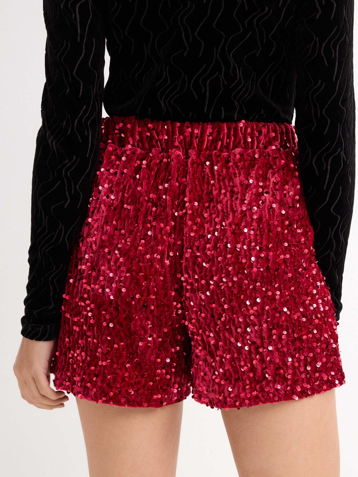 Sequin shorts red detail view