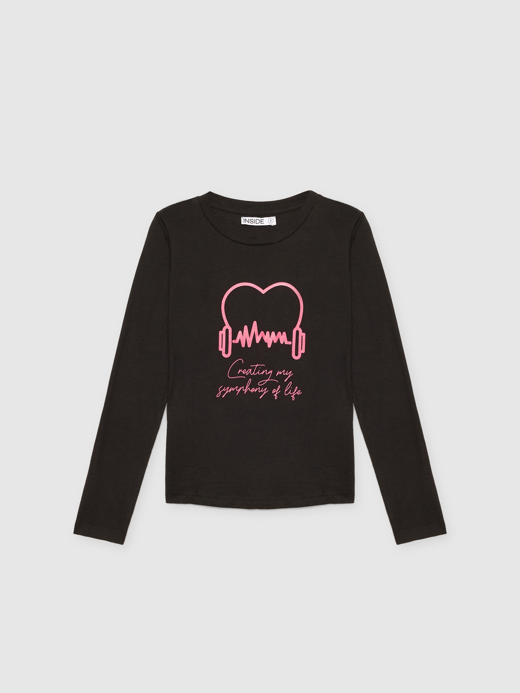 T-shirt gráfica preta de manga comprida preto vista meia frontal