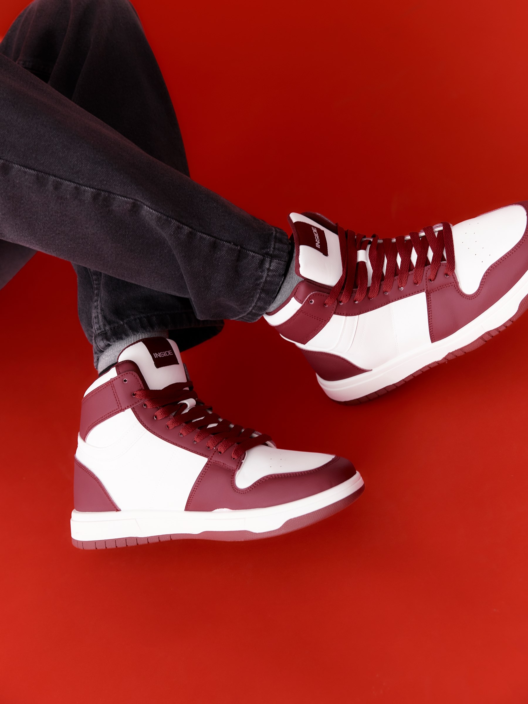 Zapatillas altas blanco y roja blanco