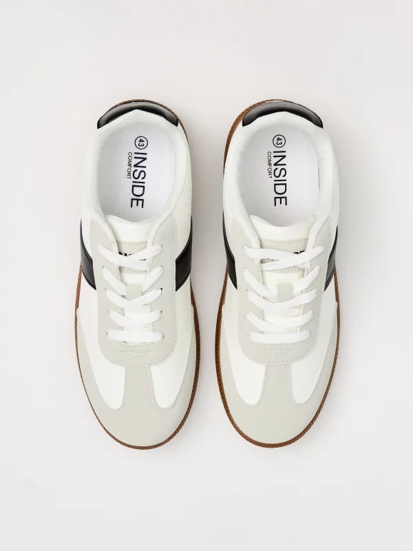 White retro low-top sneakers white zenithal view