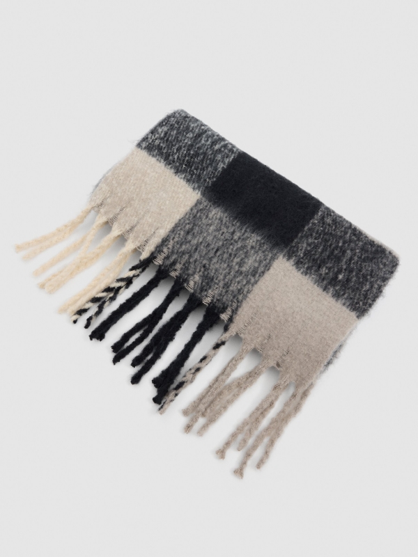 Bufanda de cuadros gris y crema multicolor doblada
