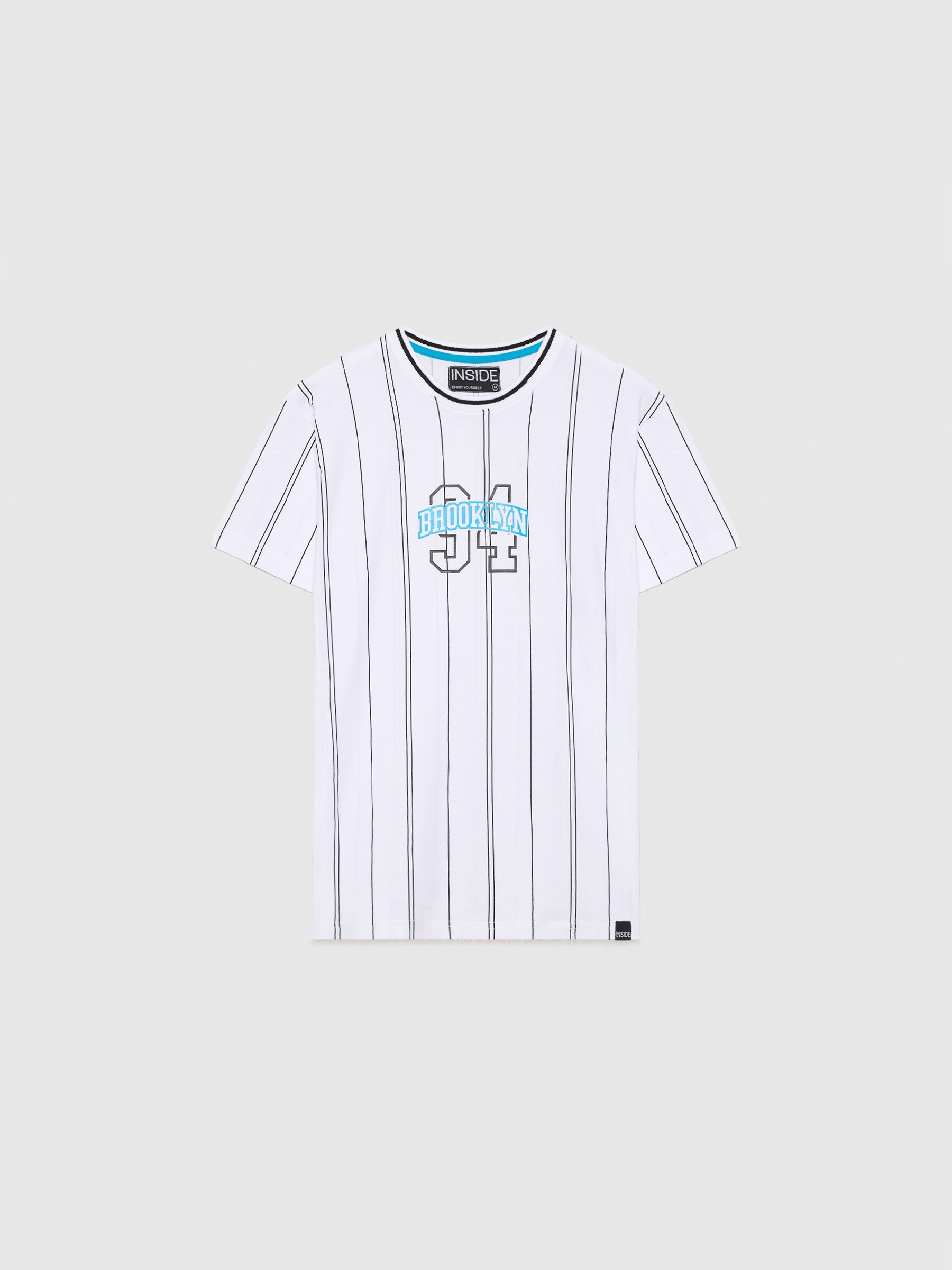 Baseball T-shirt white middle front view