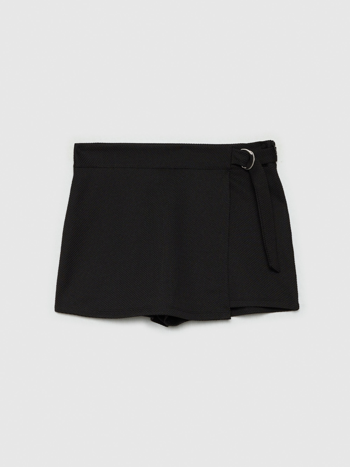  Calça saia de fivela metálica preto vista frontal