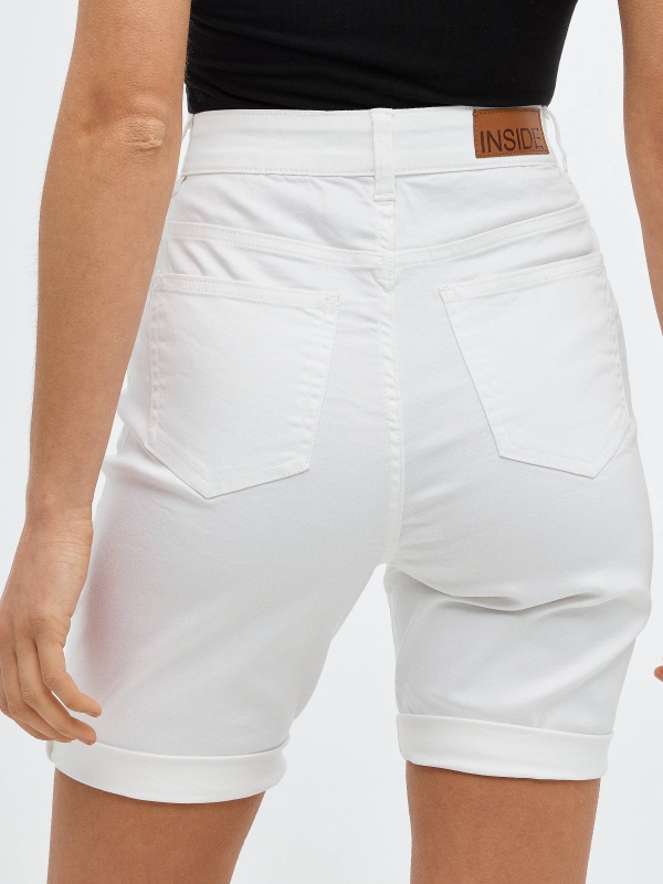 Basic denim bermuda short white detail view