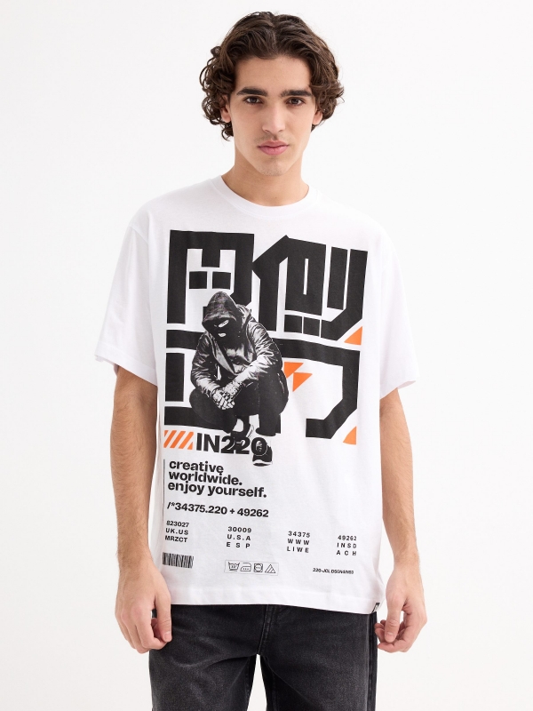 Camiseta oversized print japonés blanco vista media frontal