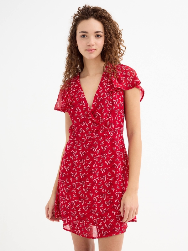 Vestido mini flores decote cruzado vermelho vista frontal três quartos